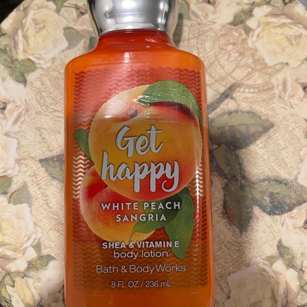 Bath & Body Works Get Happy White Peach Sangria Lotion - Orange